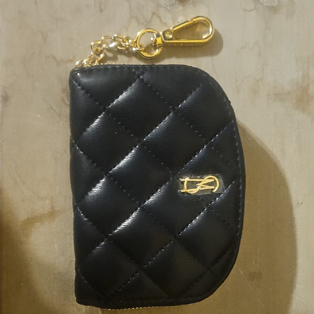 Luxurious Black Quilted Key Holder with Gold Chain
